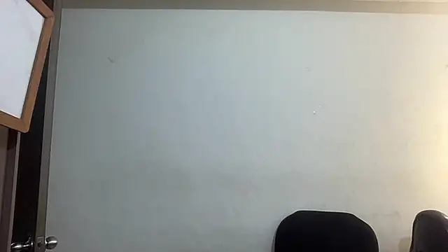 Snapshot of bob_petterson chatting on 8, 1, 2025 bob petterson online show from 8, 1, 2025