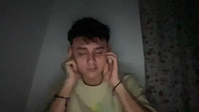 Snapshot of bob_petterson chatting on 3, 2, 2025 bob petterson online show from 3, 2, 2025