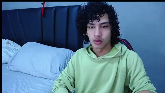 Tayronx33 online show from 19, 10, 2025