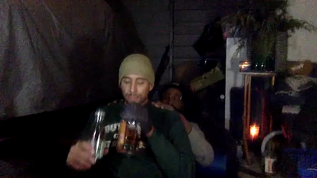 Snapshot of TheOnlyTwinTowers chatting on 14, 12, 2024 TheOnlyTwinTowers online show from 14, 12, 2024