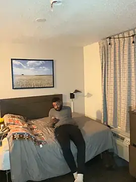 Snapshot of TheOnlyTwinTowers chatting on 18, 2, 2026 TheOnlyTwinTowers online show from 18, 2, 2026