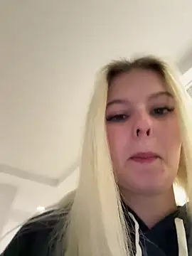 Snapshot of Allylove03 chatting on 14, 12, 2024 Allylove03 online show from 14, 12, 2024