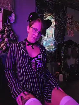 Snapshot of nephilaaranea chatting on 6, 4, 2026 nephilaaranea online show from 6, 4, 2026