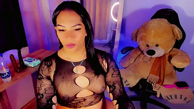 Zakura hot1 online show from 23, 12, 2025