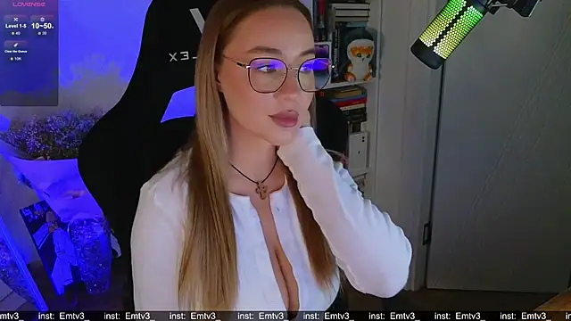 Emili1- online show from 2, 12, 2025