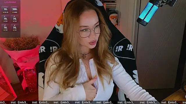 Emili1- online show from 17, 12, 2025