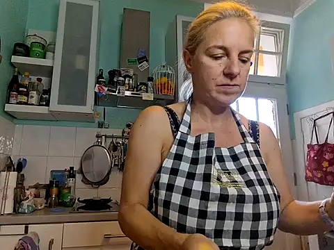 Snapshot of FrauleinSchmitt chatting on 24, 9, 2025 FrauleinSchmitt online show from 24, 9, 2025