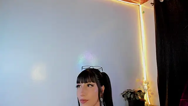 Snapshot of IssaandNeron_sex chatting on 30, 5, 2026 IssaandNeron sex online show from 30, 5, 2026