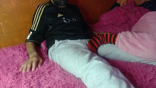 Snapshot of OldManAndGirlishLady chatting on 13, 3, 2025 OldManAndGirlishLady online show from 13, 3, 2025