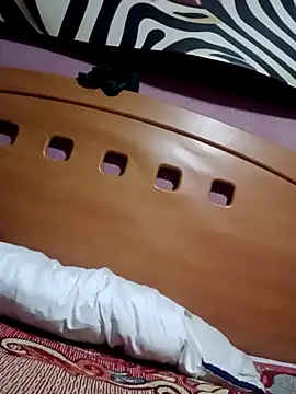 pineda1689 online show from 5, 1, 2025