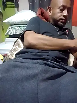 pineda1689 online show from 26, 2, 2025