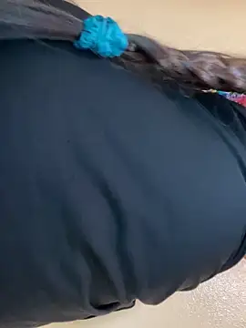 Snapshot of Evelyn_Moon chatting on 5, 11, 2025 Evelyn Moon online show from 5, 11, 2025