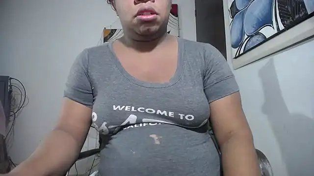 Snapshot of tsbigcock10incock chatting on 25, 4, 2026 tsbigcock10incock online show from 25, 4, 2026