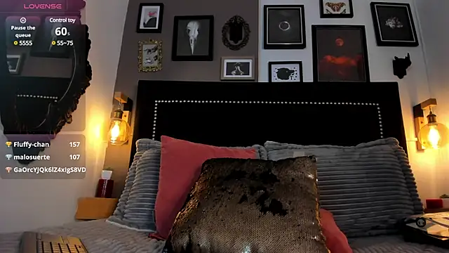 Charlotte  Benett online show from 27, 2, 2025