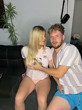 Snapshot of NickyGold_Official chatting on 23, 4, 2026 NickyGold Official online show from 23, 4, 2026