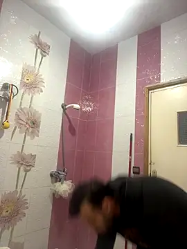 Snapshot of Jobay-zine chatting on 4, 11, 2025 Jobay-zine online show from 4, 11, 2025