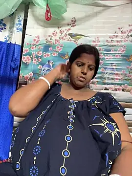 Beauty-queen online show from 5, 4, 2026