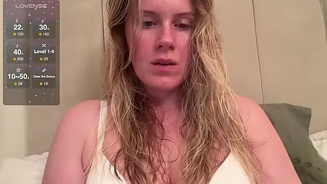 Snapshot of redheadrosie69 chatting on 7, 3, 2025 redheadrosie69 online show from 7, 3, 2025