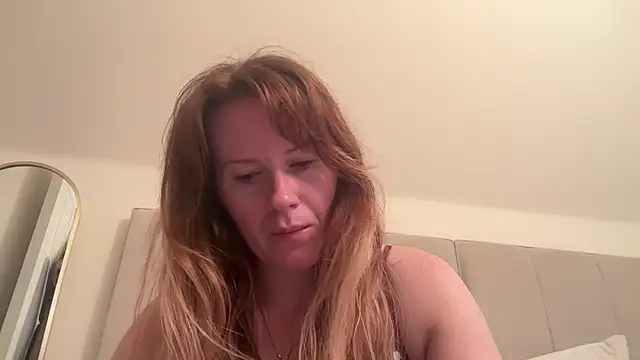 Snapshot of redheadrosie69 chatting on 17, 10, 2025 redheadrosie69 online show from 17, 10, 2025