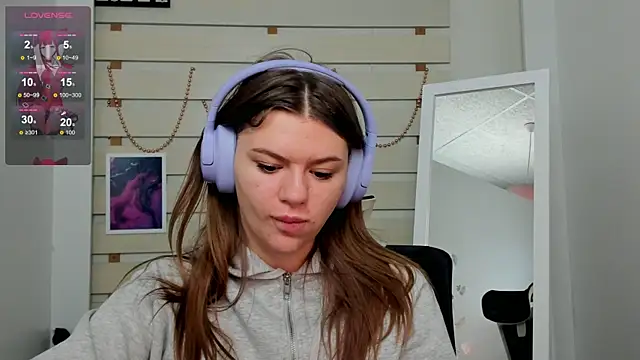 Josephine Kiss online show from 19, 1, 2025