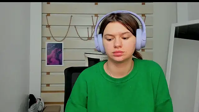 Josephine Kiss online show from 29, 1, 2025