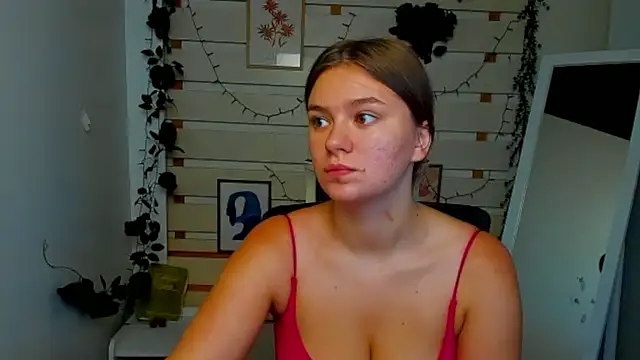 Snapshot of Josephine_Kiss chatting on 3, 8, 2026 Josephine Kiss online show from 3, 8, 2026