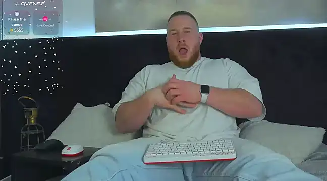 Snapshot of RoddyStill chatting on 12, 3, 2025 RoddyStill online show from 12, 3, 2025