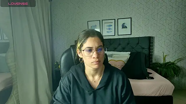 Snapshot of sussy__stone chatting on 7, 1, 2025 sussy stone online show from 7, 1, 2025