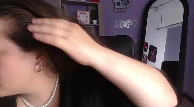 SaraThomso online show from 30, 12, 2024