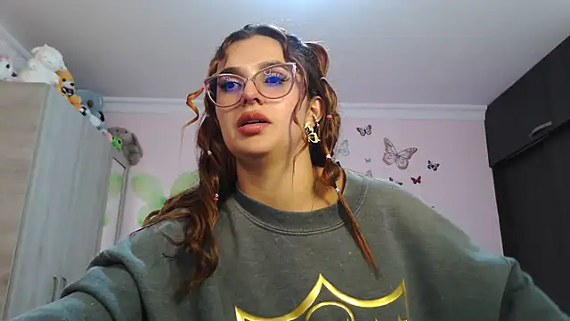 caroline jonson online show from 4, 12, 2025