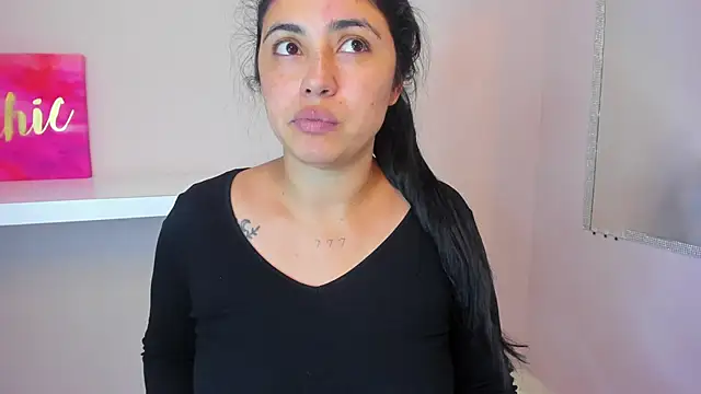 Snapshot of Danna_777_ chatting on 29, 12, 2024 Danna 777 online show from 29, 12, 2024