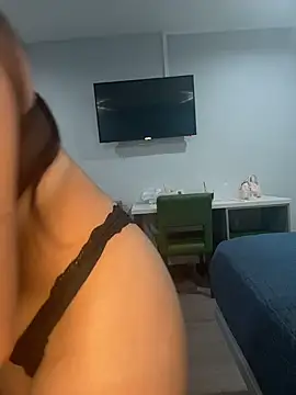 hotpinkangel online show from 12, 6, 2026