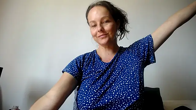 Kinky Lyrical online show from 6, 3, 2025