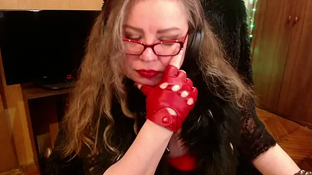 Miss Tress online show from 24, 12, 2024