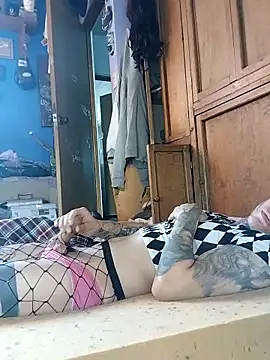 Karinatvdec online show from 8, 3, 2025