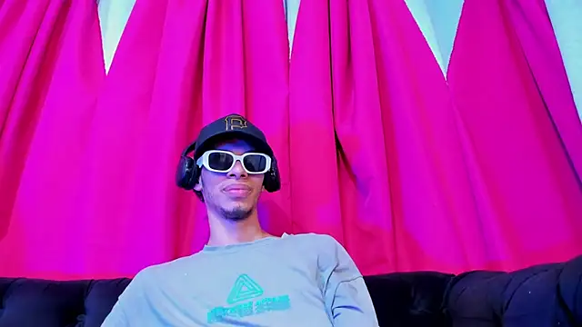 Snapshot of TomyMosterCock chatting on 20, 12, 2024 TomyMosterCock online show from 20, 12, 2024