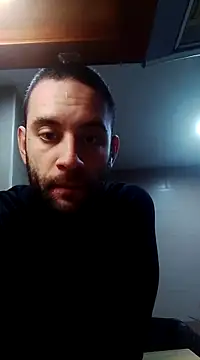 Snapshot of bearguy998 chatting on 24, 2, 2025 bearguy998 online show from 24, 2, 2025