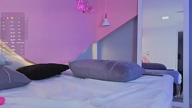 AllisonRoberts  online show from 4, 4, 2026