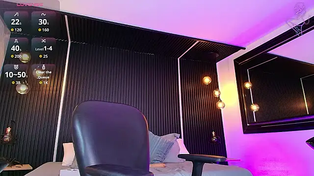  Holly Cat online show from 5, 3, 2026