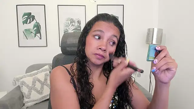 leslyflorez online show from 14, 2, 2025