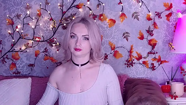 EllianaReese online show from 4, 11, 2025