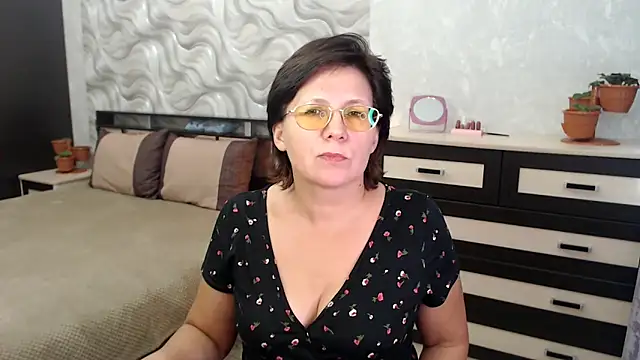 Snapshot of VitaCharm chatting on 6, 12, 2024 VitaCharm online show from 6, 12, 2024