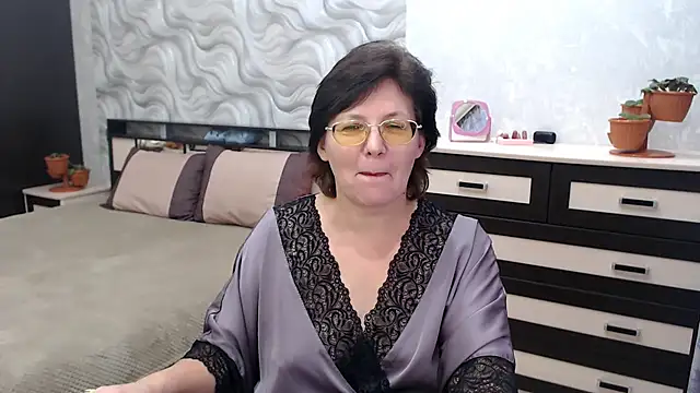 Snapshot of VitaCharm chatting on 9, 12, 2024 VitaCharm online show from 9, 12, 2024