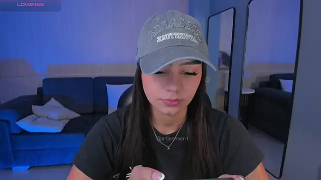 AllyJensen online show from 21, 12, 2025