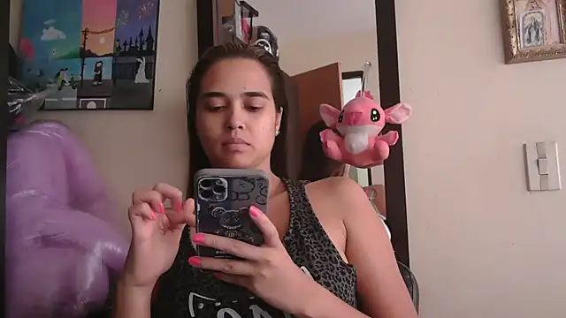 trianabell online show from 15, 4, 2026