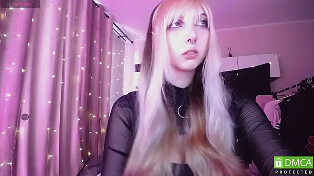 Snapshot of JustMeowGirl chatting on 20, 6, 2026 JustMeowGirl online show from 20, 6, 2026
