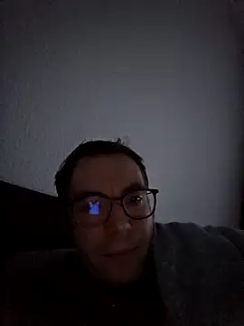 Schnubby1 online show from 18, 12, 2025