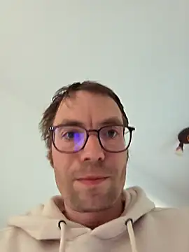 Snapshot of Schnubby1 chatting on 29, 4, 2026 Schnubby1 online show from 29, 4, 2026
