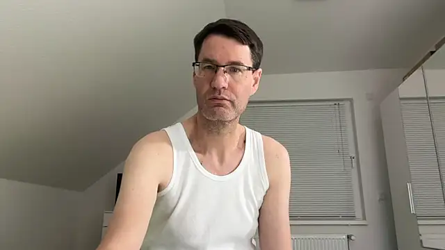 zxzx cam1 online show from 15, 2, 2026