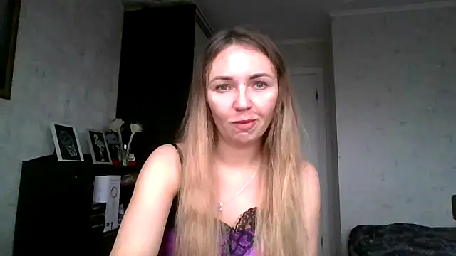 AngelinaLove28 online show from 22, 11, 2025